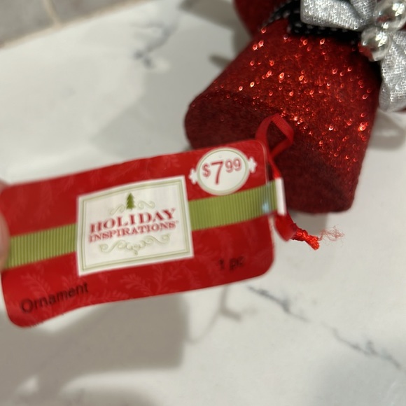 NWT Penguin Ornament - Picture 2 of 2